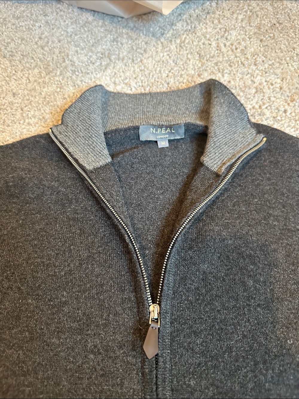 N. Peal Men's Full-Zip Knit Cashmere Jumper in Charcoal - Picture 5 of 9
